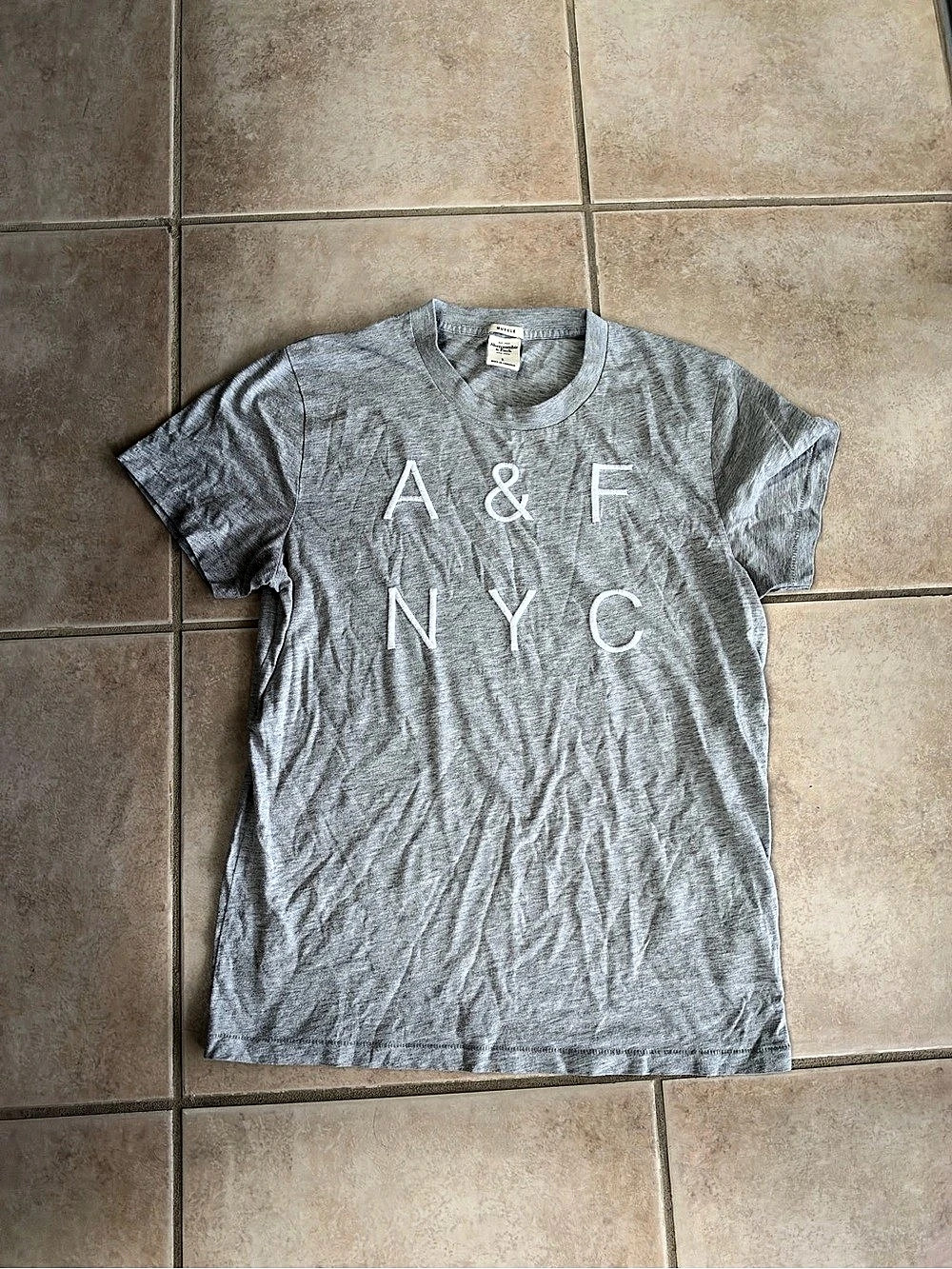 Abercrombie & Fitch A&F NYC Logo Muscle Tee Gray Large